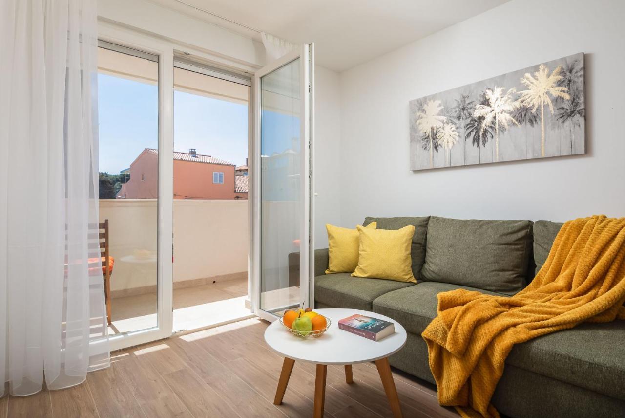 New & Modern Apartment Aa Split Exteriör bild